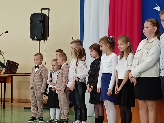 Uroczyste obchody Dnia Edukacji Narodowej w naszej szkole - fotorelacja. - Obrazek 2