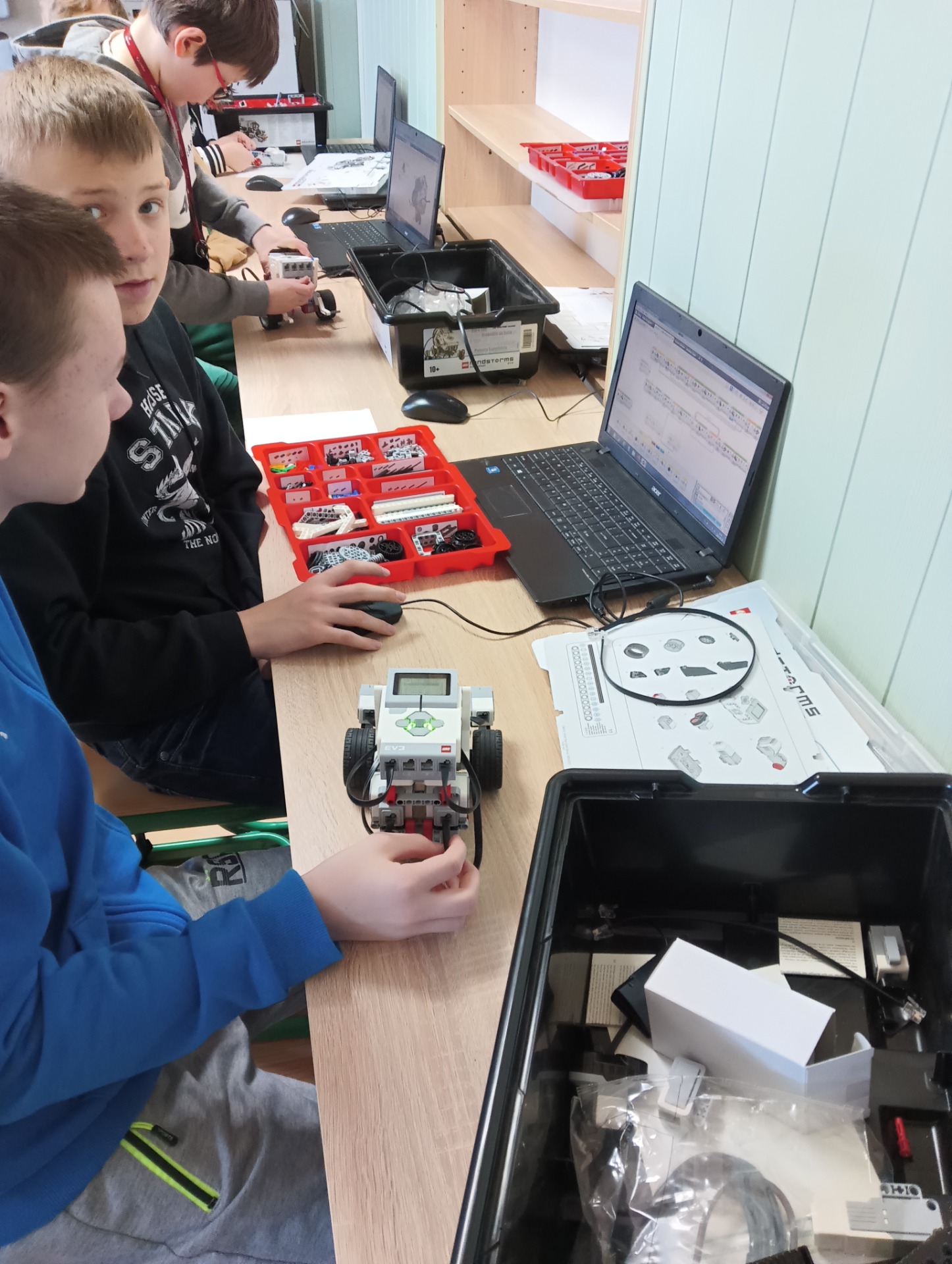 Zajęcia z robotyki i programowania z zestawem Lego Mindstorms Education EV3 - Obrazek 5