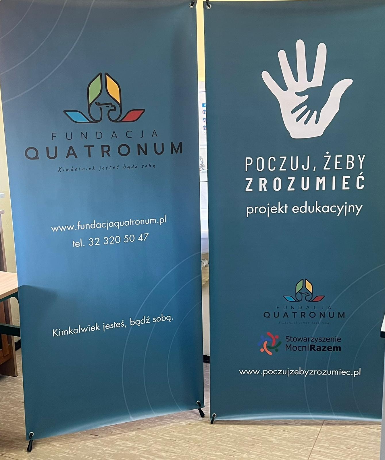 Plakat Fundacji Quatronum.
