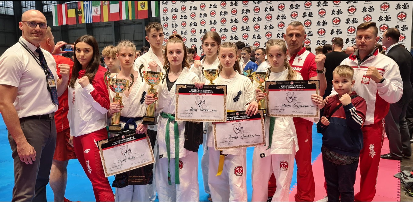 Sukces Szymona Mądrego na mistrzostwach Europy w karate w Bułgarii - Obrazek 5