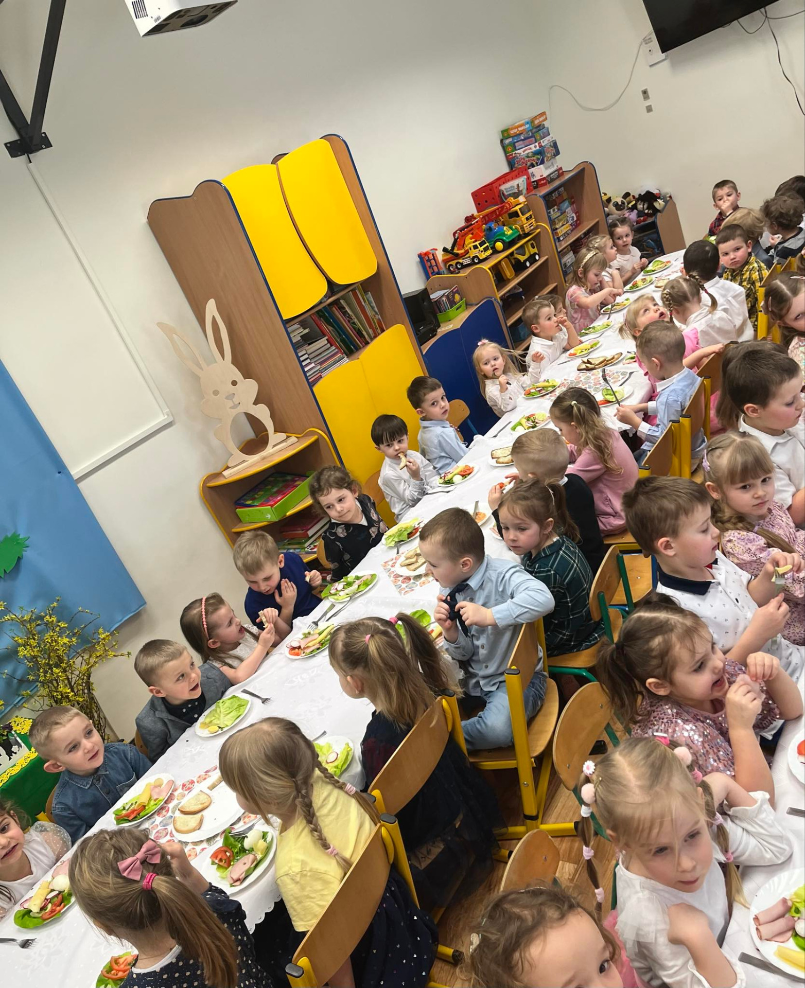 Wielkanocne śniadanie w przedszkolu - Obrazek 4