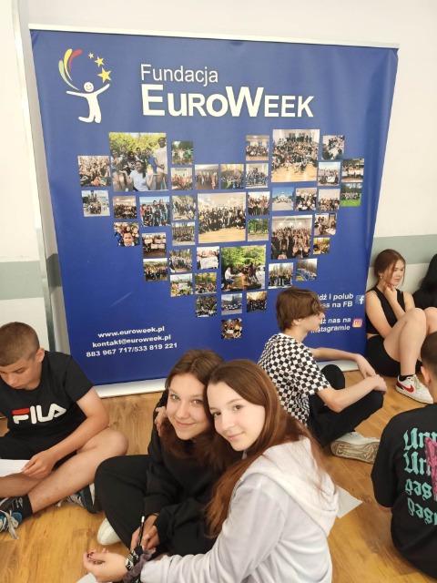 Uczniowie klasy VIII na obozie Euroweek Lądek Zdrój szlifują swój angielski.