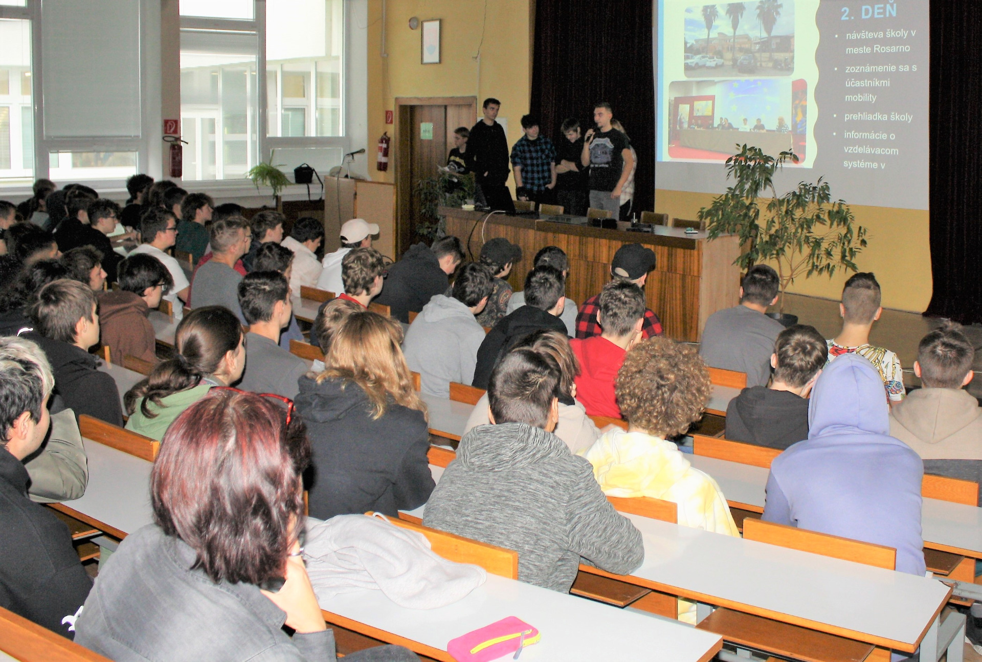 Prezentácie z mobilít v Poľsku a Taliansku projektu v programe Erasmus+ - Obrázok 3