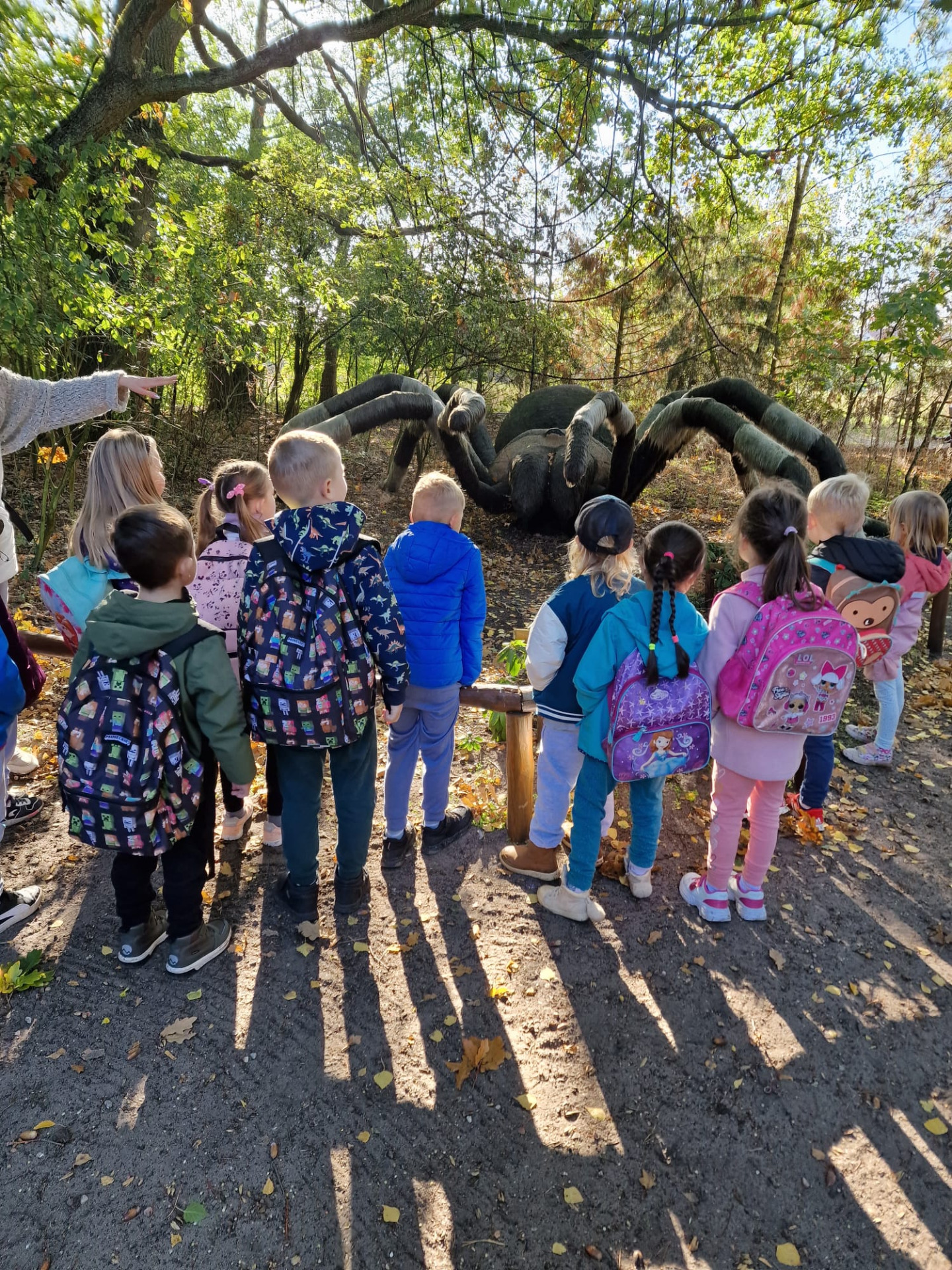 Wycieczka do Parku Dinozaurów w starszych grupach przedszkolnych - Obrazek 4