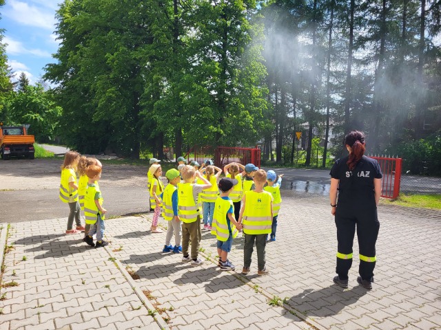 Wizyta w jednostce Ochotniczej Straży Pożarnej w Czajowicach  - Obrazek 9