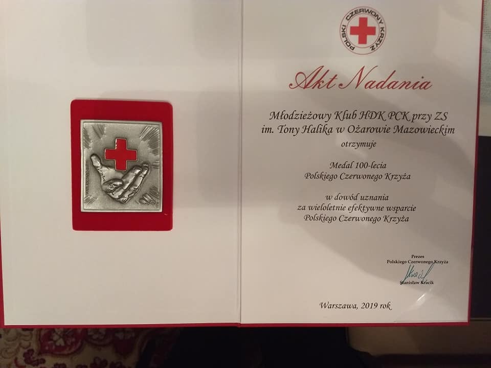 Młodzieżowy Klub Honorowych Dawców Krwi przy ZSP nr 1 został wyróżniony przez Zarząd Krajowy PCK. - Obrazek 1